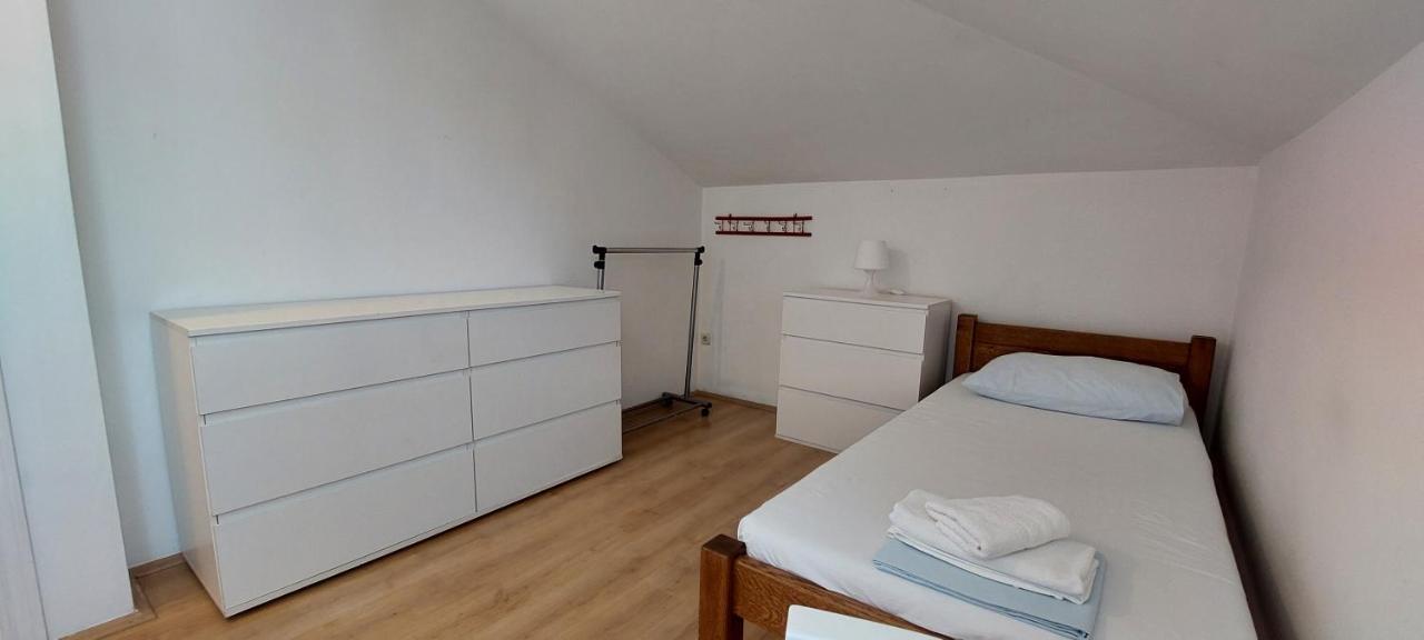 Apartment Sunce Каштела Экстерьер фото